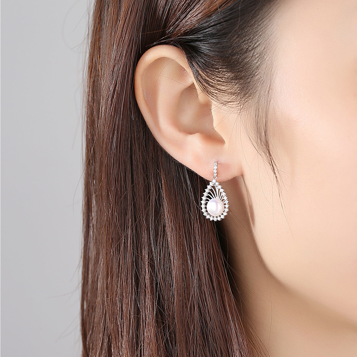 Celestial Pearls: Moon and Star S925 Silver Earstuds