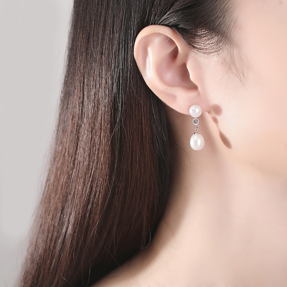 Pearl Harmony: Yin-Yang S925 Silver Stud Earrings