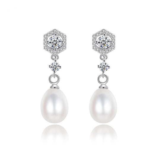 Mystical Pearls: Crescent Moon S925 Silver Earstuds