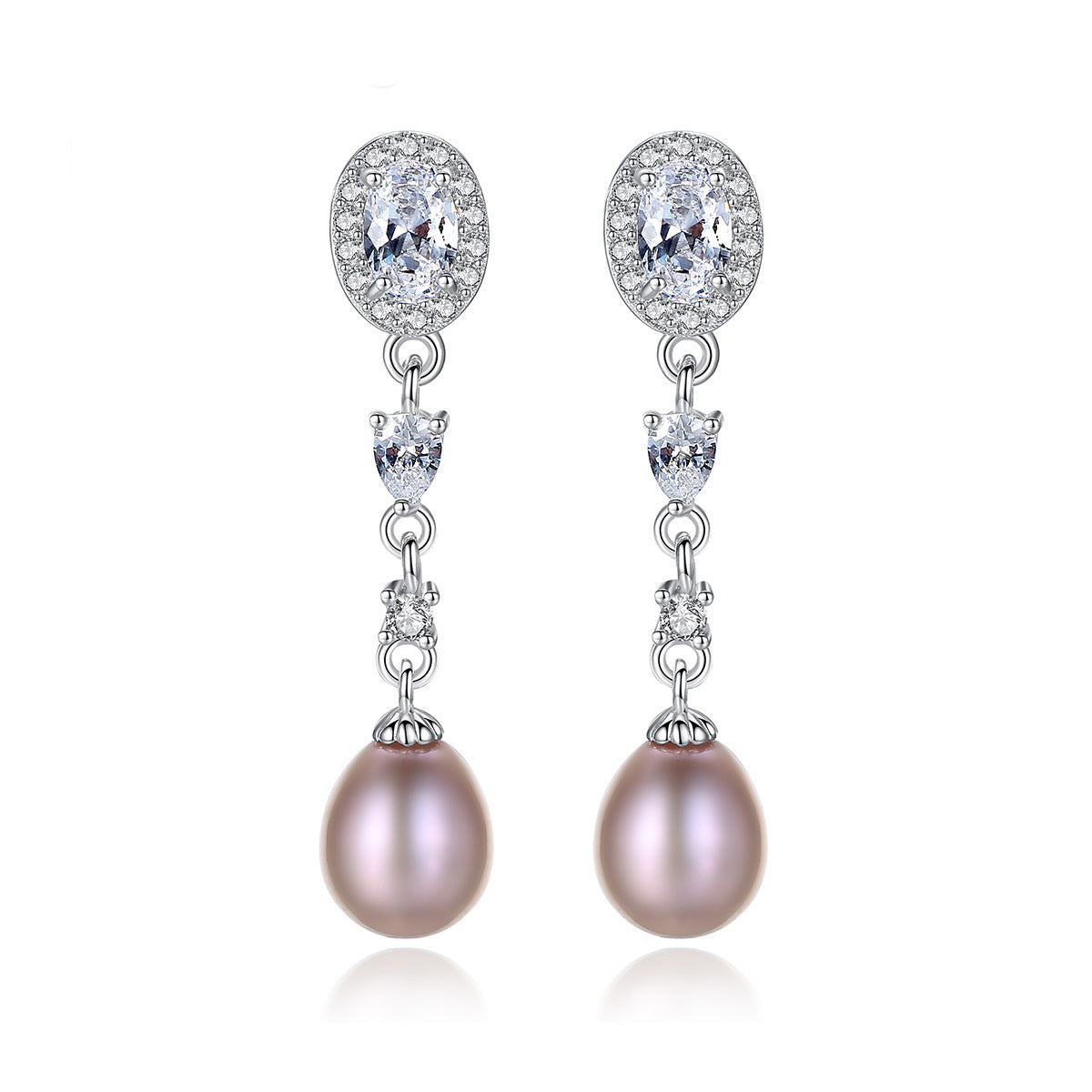 Chic Simplicity: Dainty Pearl Studs for Everyday Glam