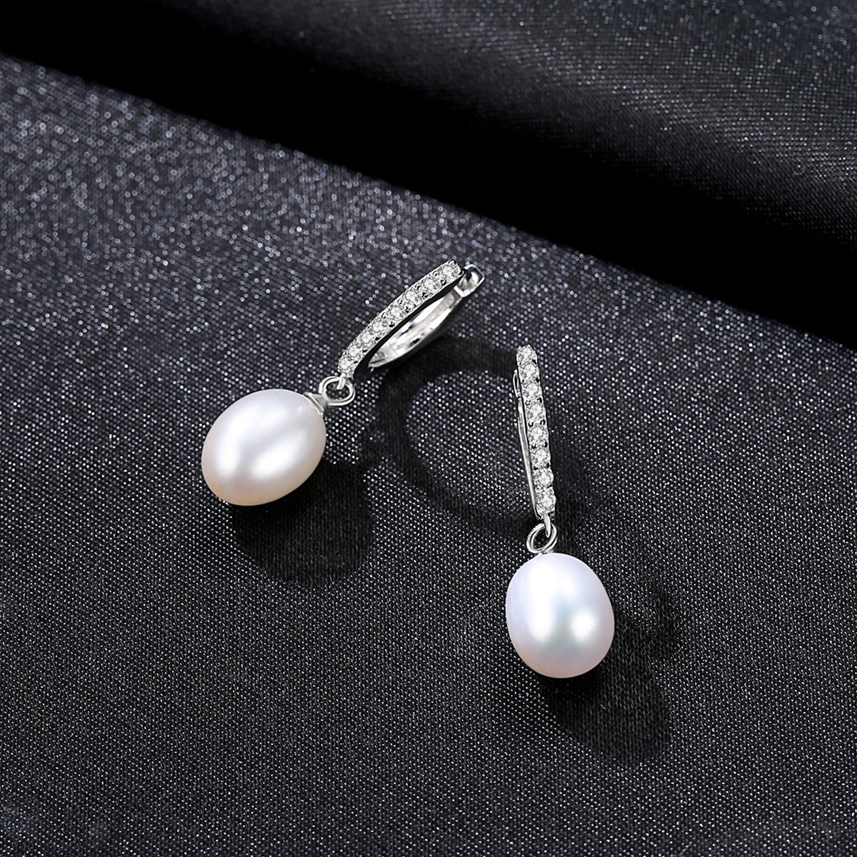 Rustic Glamour: Hammered S925 Silver Pearl Ear Adornments