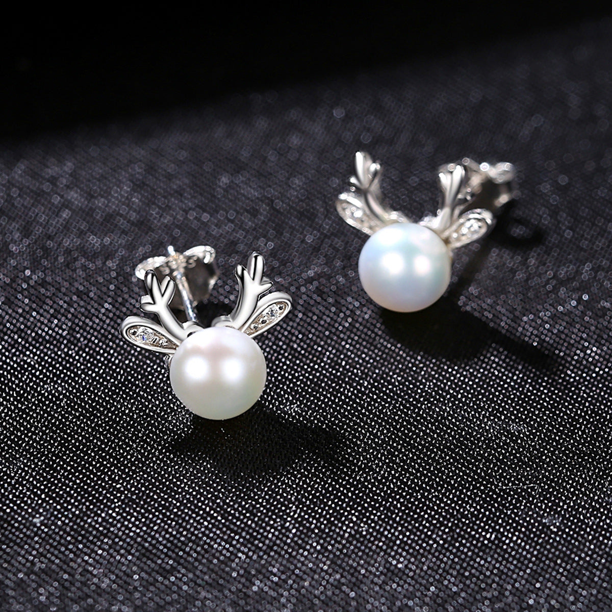 Garden of Pearls: Floral S925 Silver Pearl Earstuds